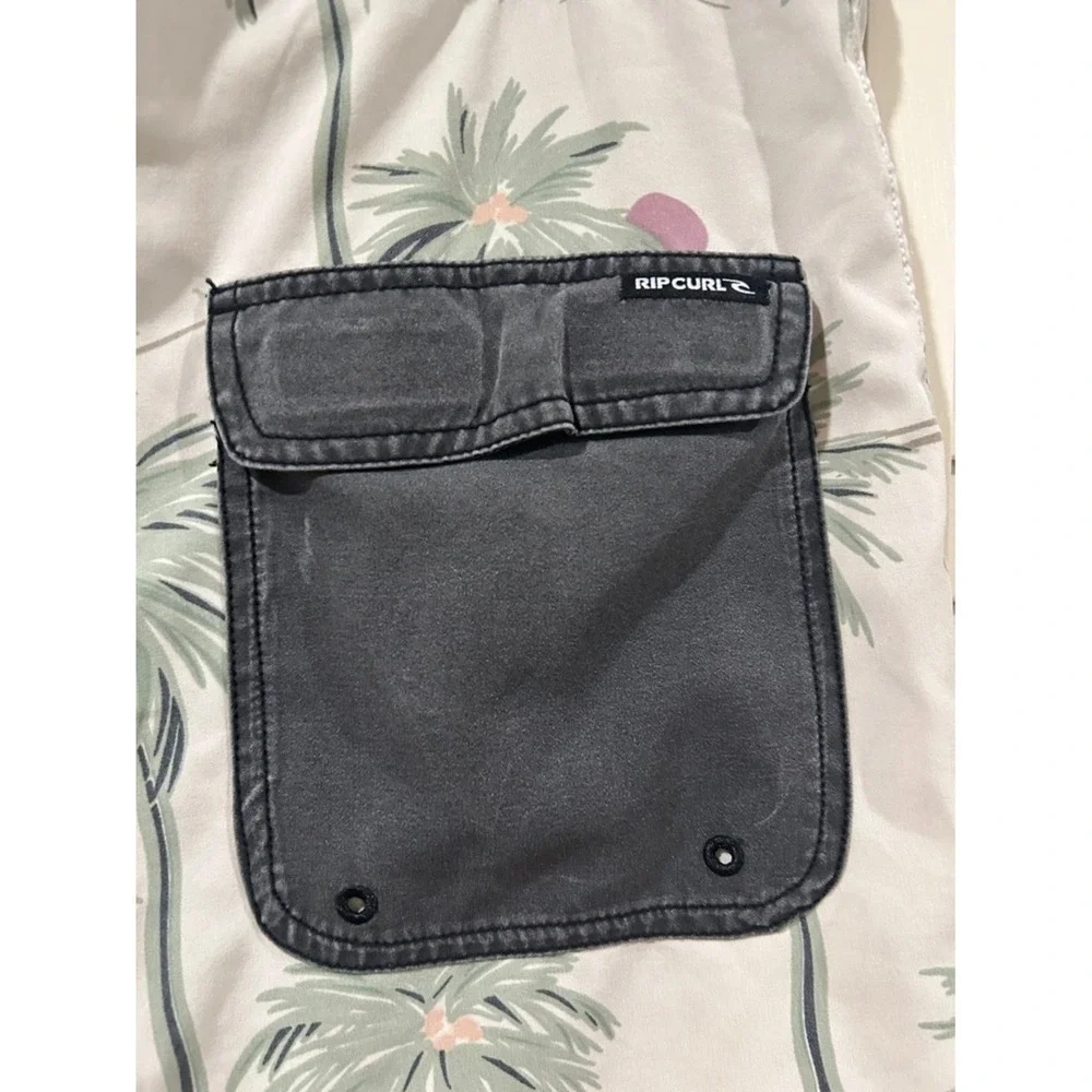 Rip Curl Men's Mirage Board Shorts Size Medium (32)